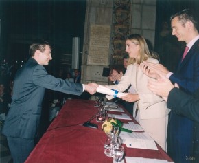 VII Premio de Periodismo Europeo “Salvador de Madariaga” (2001)