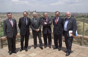 XVI Seminario Internacional sobre Seguridad y Defensa. Conceptos para la seguridad en el Siglo XXI (2004)