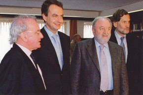 Coloquios 2004