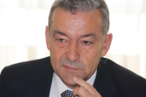 Entrevista en la sede de la APE a Paulino Rivero, Presidente de Canarias