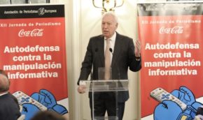 XII Jornada de Periodismo Coca-Cola. Autodefensa contra la manipulación informativa