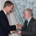 SS. MM. los Reyes entregan a Florencio Domínguez el premio “Cerecedo” de periodismo