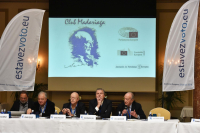 Ponentes durante el debate titulado "Compromiso ineludible"