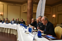 Carlos Westendorp toma la palabra en el debate "Compromiso ineludible"