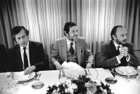 Coloquio con Emilio Casinello