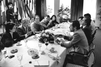 Coloquio con Emilio Casinello