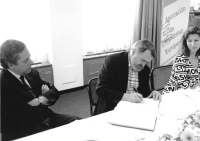 Coloquio con Miguel Ángel Martínez