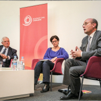 Josep Borrell, Valérie Demon y Benoît Pellistrandi