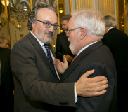 Miguel Arias Cañete felicita a Miguel Ángel Noceda