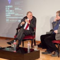 Javier Solana y Adam Michnik durante su conversación