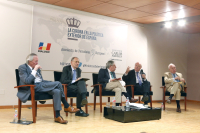 La corona en la política exterior de España