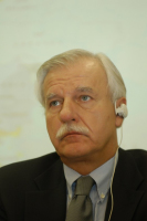 Andrzej Olechowski