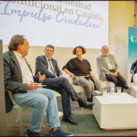 De izq. a dcha.: Francesc de Carreras, José Domingo, Ana de Palacio, Fernando Savater y Miguel Ángel Aguilar