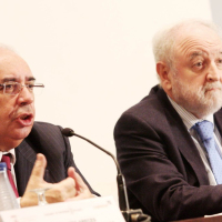 Vicente Álvarez Areces y Diego Carcedo