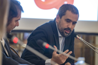 Carlos E. Cué