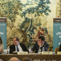 Montserrat Domínguez, Francesc de Carreras, Rafa Latorre y Carlos E. Cué
