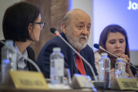 José Félix Tezanos durante una de sus intervenciones