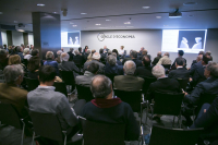 Plano general del salón del Cercle d’Economia durante la jornada