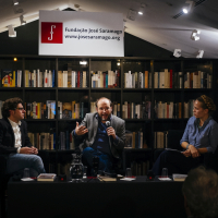 Fernando Berlín, Rui Tavares y Jenny Barchfield