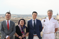 Andrés Martínez, Pilar Requena, Manuel R. Torres y el Capitán de Fragata Federico Aznar