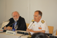 Diego Carcedo y el Almirante Juan Francisco Martínez Núñez.