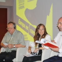 Adam Michnik, Teresa Jiménez Becerril y Jesús Maraña