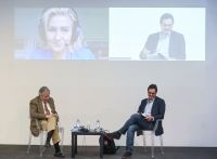 Marlene Wind, junto a Miguel Ángel Aguilar y José Ignacio Torreblanca en la conversación "La tribalización de Europa"